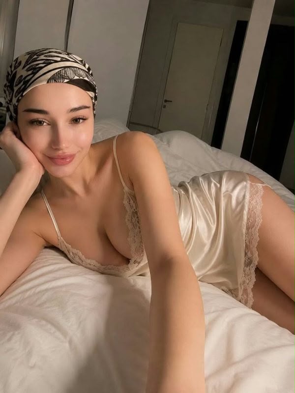 Türbanlı Merve